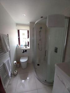 Lovely 2 bed Flat-great location