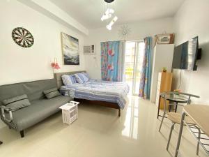 Family Room Condo in Minglanilla