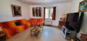 Maisons de vacances Villa en Provence Verte : Maison 3 Chambres