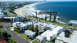 Alex Beachside Pet Friendly 2 Bed Apartment