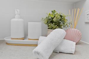 Alex Beachside Pet Friendly 2 Bed Apartment