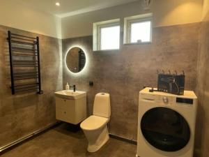 The Red House in Boda, Revsudden