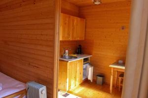 LogInn Cabin 6 Cozy Wooden Cottage in Mestia