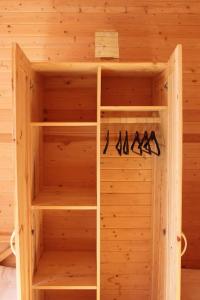 LogInn Cabin 6 Cozy Wooden Cottage in Mestia