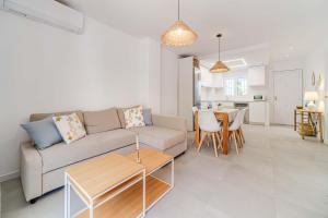 Don Pepe White Apartment Javea by Rock Rentals