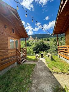 LogInn Cabin 4 Cozy Wooden Cottage in Mestia