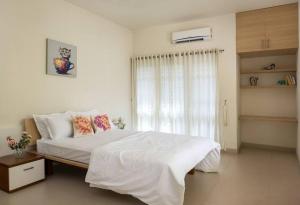 2 premium rooms with pool&by lake close to Vagamon