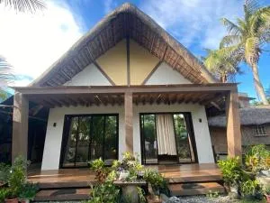 Concrete Cabin for 4 pax Cozy Studio in Pagudpud - Aggao