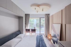 Luxury studio in pinewood 3min walk to sea