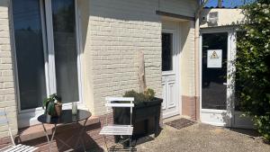 B&B / Chambres d'hotes Mini studio et espace exterieur : photos des chambres