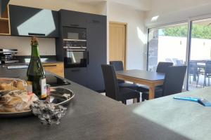 Maisons de vacances Gite Chemin de Camet entierement renove, 8 pers avec 4 chambres et spa Pordic, Cotes d-Armor : photos des chambres