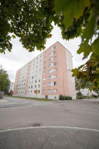 Tyylikkäästi Retroa ja modernia Tampere Hervanta Atomikatu 5