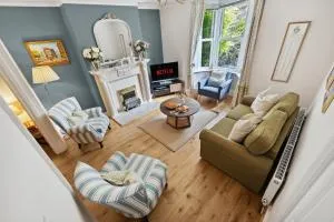 Chic Stylish 2 Bed Property Retreat, Central Winchester, Chic & Spacious, Parking available Sleeps 6 - by Blue Puffin Stays - Sparsholt