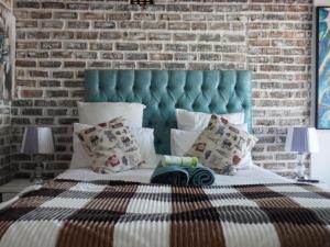 S & S Village 22 on Wattel