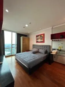 Water Fountain & Sea View Ancol Apartment - Antjol