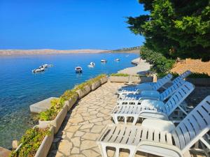 Beachfront Apartments Baricevic with Pool