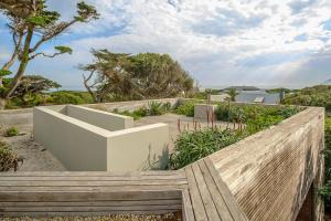 Stylish Kommetjie Escape