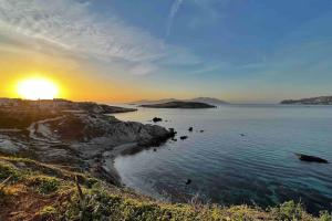 Stay Waterfront - Stunning 5-Bedroom Villa Annita with Incredible Views