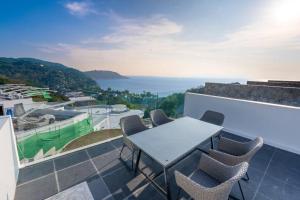 卡塔半山海景别墅villa 1