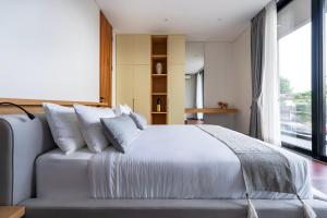 Trident-2 Villa in Batu Bolong Changgu