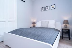 Super Central NEW apartment with air conditioning