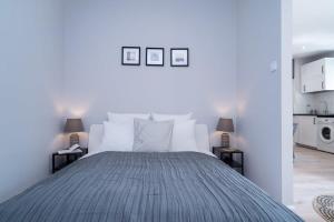 Super Central NEW apartment with air conditioning