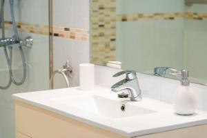 2BDR Waves & Cliffs Getaway