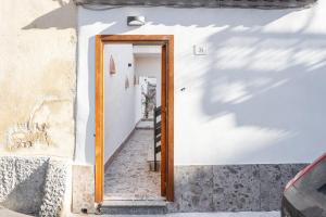 Travel Rooms - Arenella Holidays