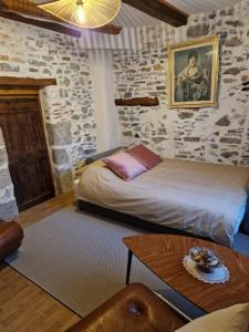 Villas Maison de village en pierre : photos des chambres
