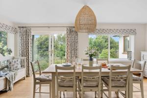 Rocket House - Large family home perched above the river