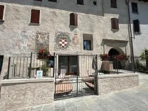 Palazzo del Vescovo - Auzate