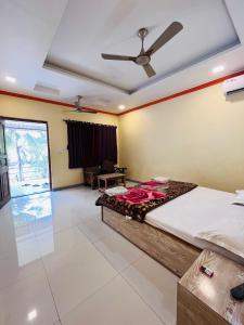 Nisarg farm house beach resort Kashid