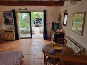 Maisons de vacances Studio en Provence : photos des chambres