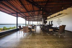 Luxurious Riverfront -9 min from Morgim Beach