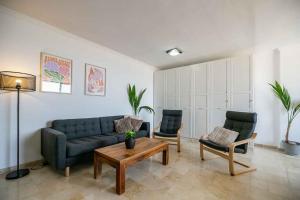 120 - Cozy Duplex Penthouse with Panoramic Views