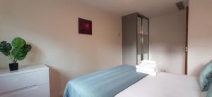 MySquare Moorgate One Bedroom Apartment near lambs Passage