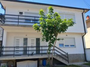 Domi Apartment - 4hvězdičkové hotely ve městě Gjakove