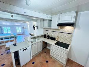 Appartements Angelina, coeur du village, calme, proches restaurants et supermarche : photos des chambres