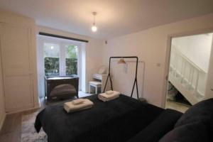 Cozy 1-Bedroom Apartment in Central London