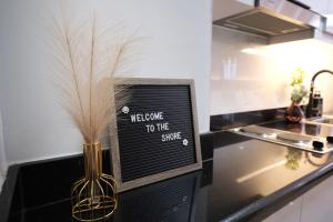 Staycation near Mall of Asia, Condotel with 2 Beds, Pasay Manila