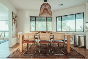 Vista El Pomar-Luxe Hill Top Home