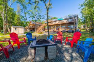 Near Water Park Resorts Lakefront Pocono Home - 4hvězdičkové hotely ve městě Pocono Summit