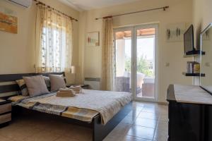 Beautiful Summer Villa in Chalkoutsi