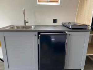 Tiny Natuurlodge Graspieper met vrij uitzicht over landerijen