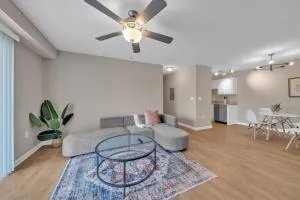 Stonecrest 620, 2bd Apt I Free Parking I Pool - 新奥尔巴尼