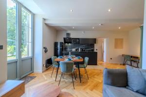 Le Charmant dEcully Logement Unique Avec Jardin à 10 minutes de Lyon