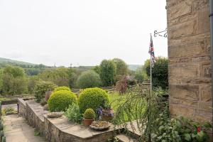 High Peak 5-Star Haven Gardens, Parking & WiFi
