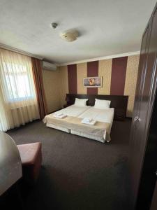 Queen Room with Spa Bath room in Hotel-restaurant Almond