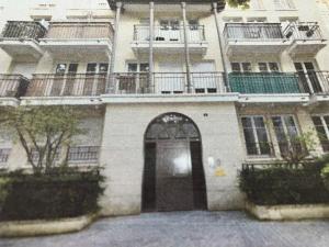 Disneyland Family and Friends great location apart