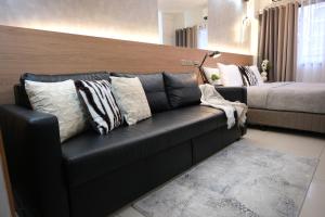 Staycation near Mall of Asia, Condotel with King Bed